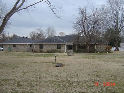 2nd image of 378 Moses Hill Rd