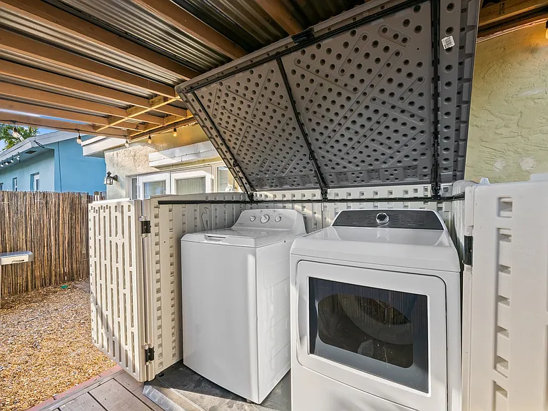 1304 NE 4th St — Photo 19