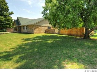 407 N Gum St, Jenks, OK 74037