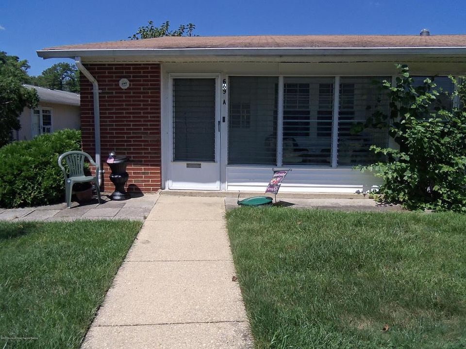 1st image of 669A New Castle Ct