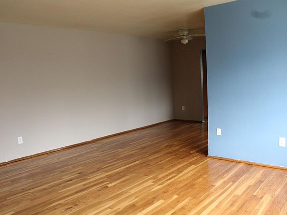 4th image of 2316 Indian Mound Ave #8