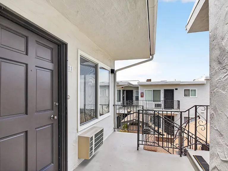Casa Grande Apartments — Photo 42