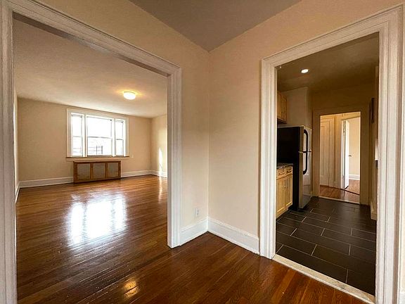 4th image of 69-40 108th St #6F