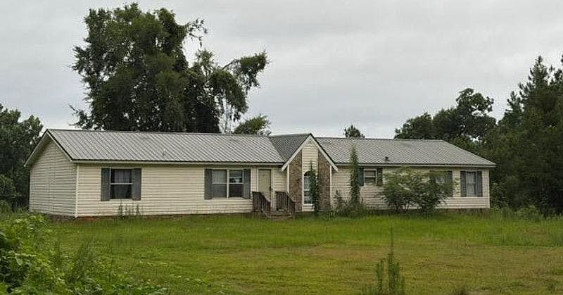 2nd image of 335 Arnold Trl