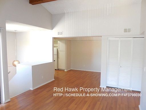 3rd image of 1905 E University Dr