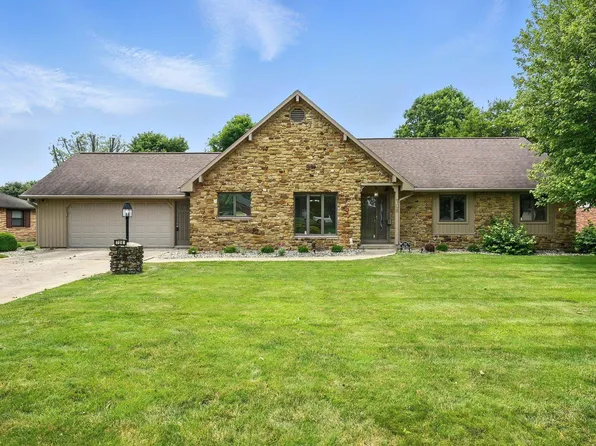 708 Forest Dr, Frankfort, IN 46041