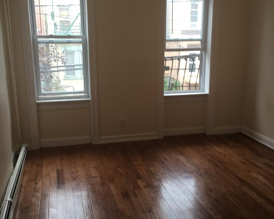 2nd image of 2211 Central Ave APT 2