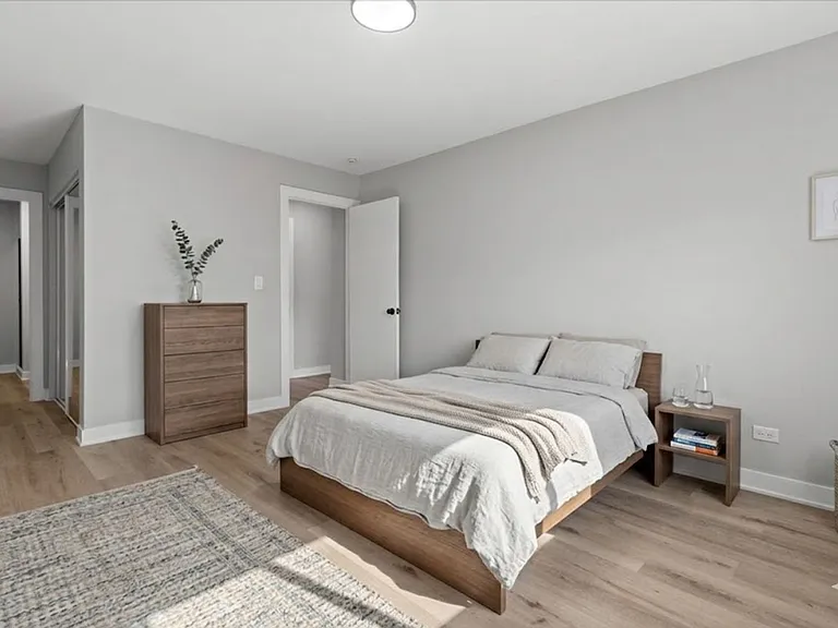 1000 Orchard Luxury Apartments — Photo 20