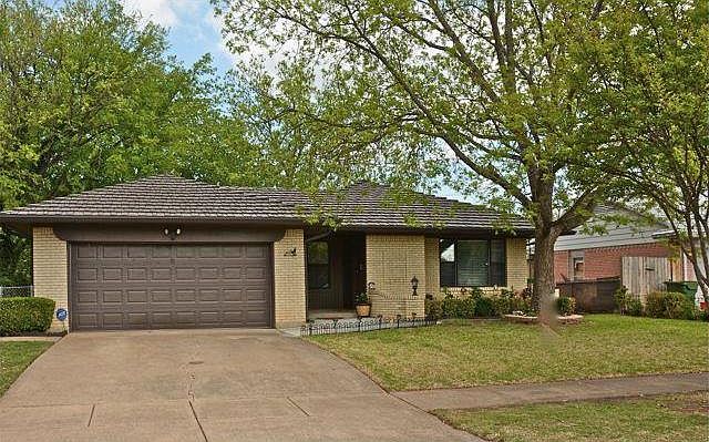 1st image of 410 Stanton Dr