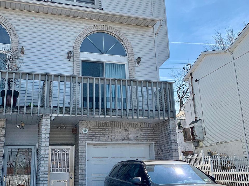 1st image of 441 Hylan Blvd
