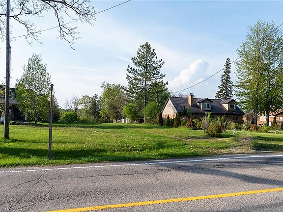 2nd image of 138 Riverbank Dr