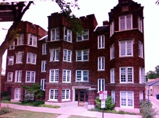 2535 Hartrey Ave, Evanston, IL 60201