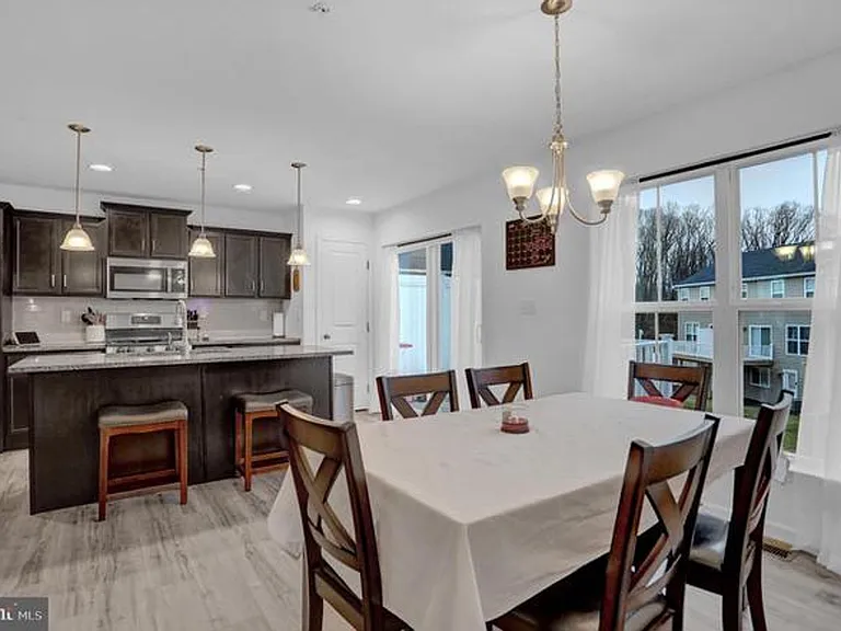 8153 Lenker Dr — Photo 13