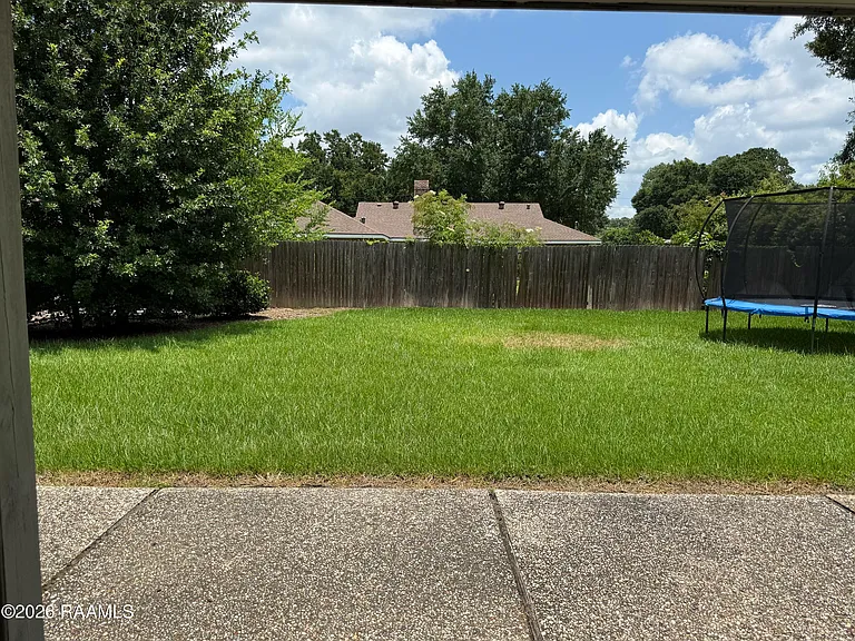 204 Carolyn Dr — Photo 13