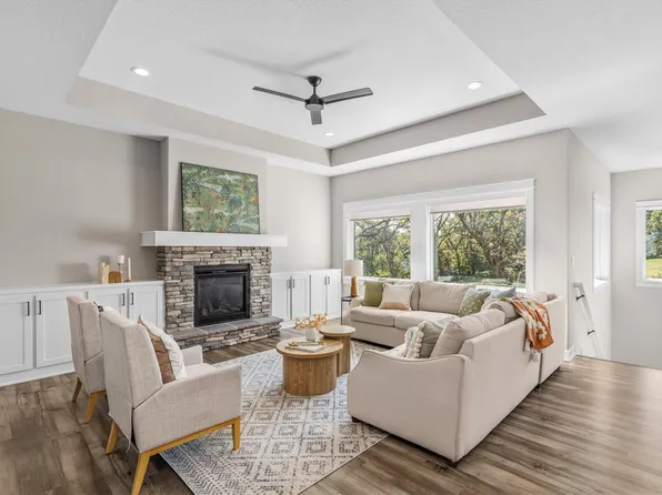 1010 Harrington Way, Waukee, IA 50263