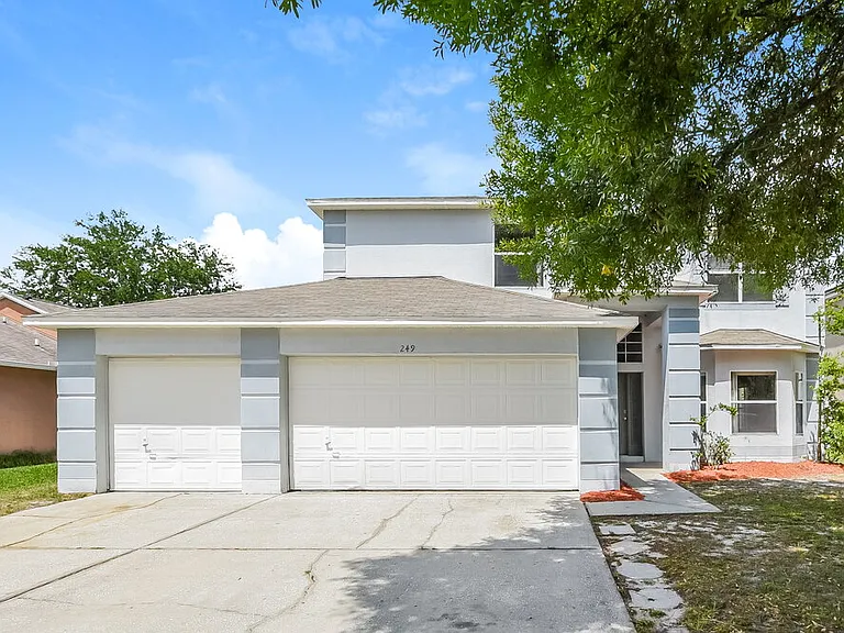 249 Lancer Oak Dr — Photo 1