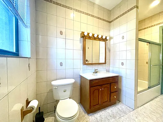 Rented by Remax Real Estate Professionals | media 7