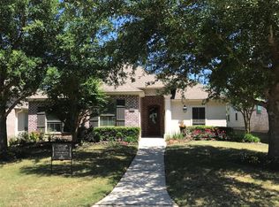 22 Evangeline Blvd, Conroe, TX 77304