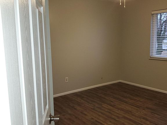 4th image of 10334 Parkman Dr