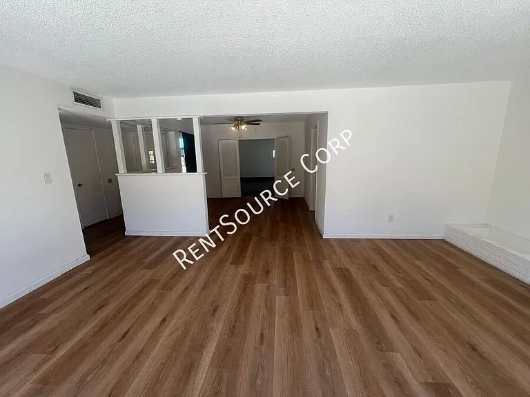 850 Linda Ln — Photo 9