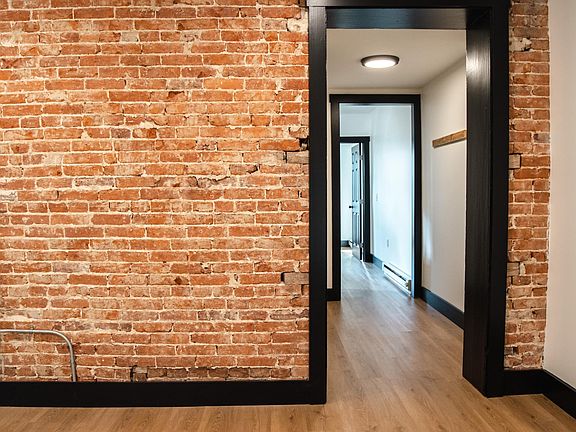 2nd image of 309 Old 10th St #2