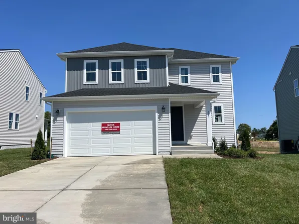 127 7th St, Middletown, VA 22645