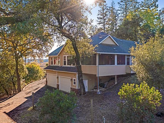 3rd image of 1441 Timberhill Road
