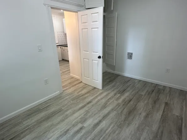 32 Rutgers Avenue image 4 of 12