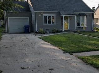 817 N Frost Ave, Avoca, IA 51521