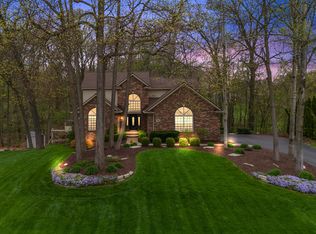 7563 Ridge Valley Dr, Clarkston, MI 48348