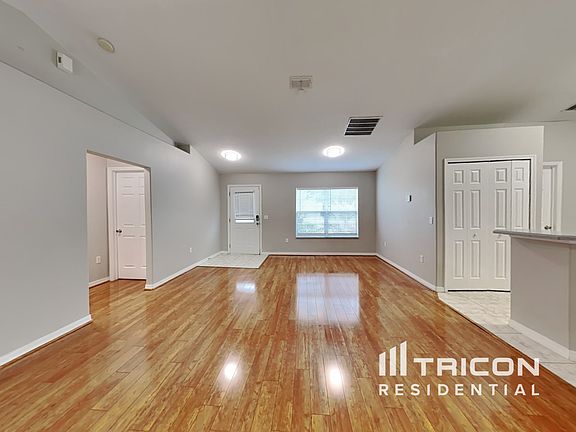 3rd image of 128 Bud Hollow Dr