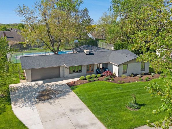 1112 Valley O Pines Pkwy, Fort Wayne, IN 46845