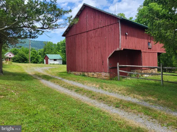 16904 Drifted Ln, Spring Run, PA 17262
