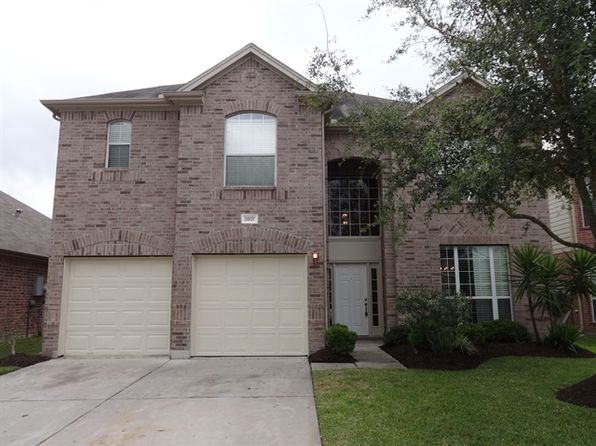 2807 Edgewick Elm St