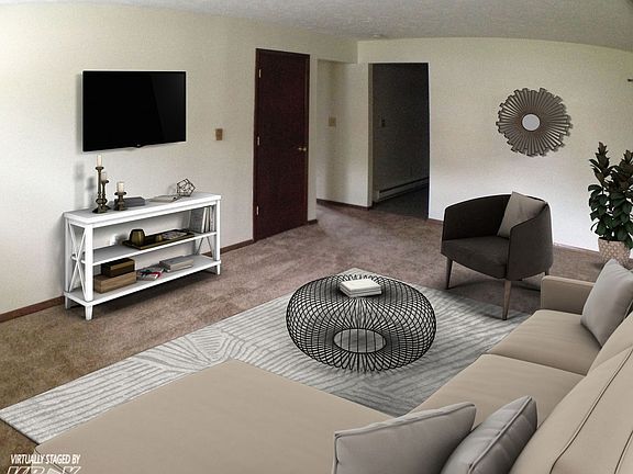 3rd image of 102 N Orr Dr #2