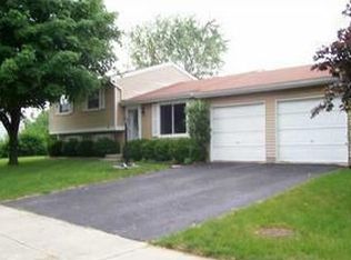 5942 Winterberry Dr, Galloway, OH 43119