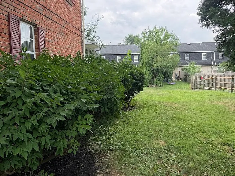 2012 Hale Ct — Photo 22