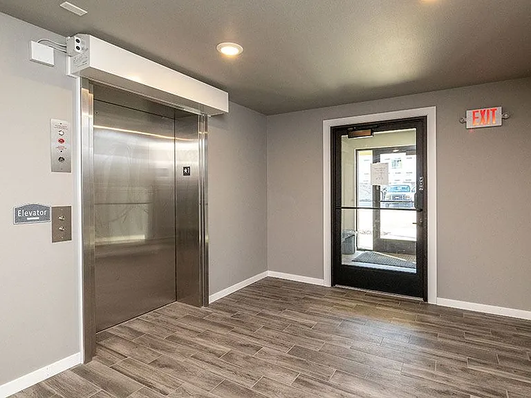 RIVER BEND ESTATES — Photo 11