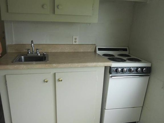 2nd image of 106 McMillan St APT 3