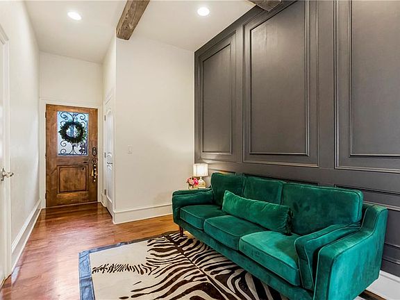 4th image of 4609 Jarboe St #5