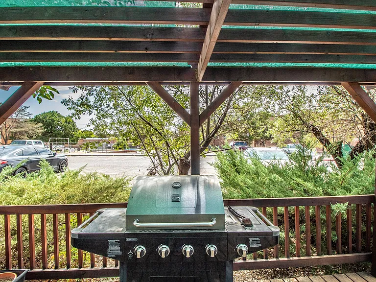 2704 N Dustin Ave — Photo 29
