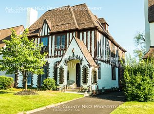 18004 Winslow Rd #UP, Beachwood, OH 44122