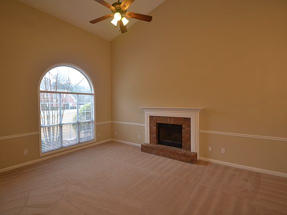 2nd image of 310 Weatherly Dr
