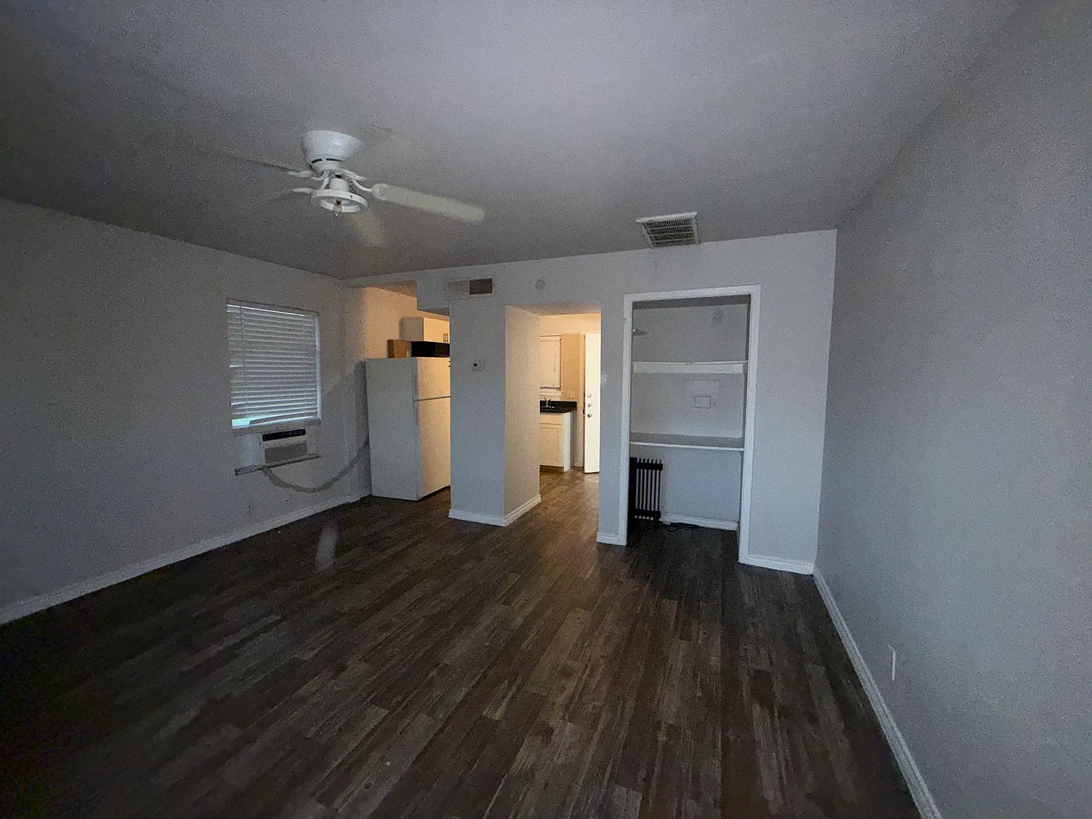 1314 E Grayson St — Photo 2