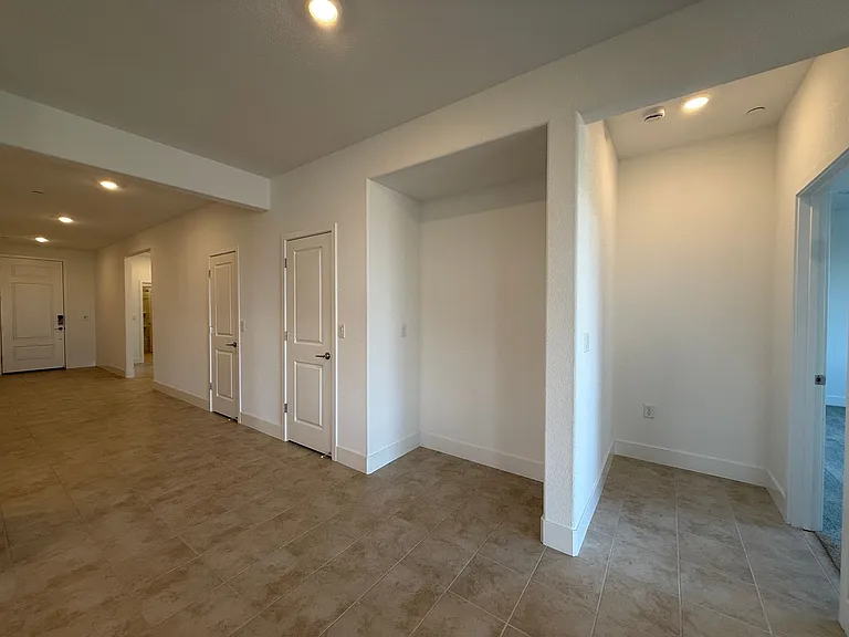 9957 Mesa Verde Way — Photo 16