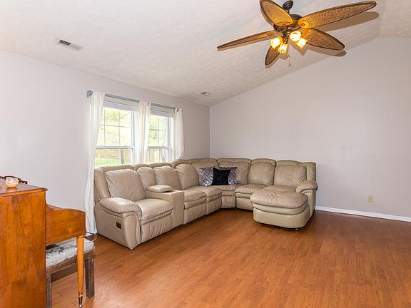 4th image of 13015 Teesdale Ct