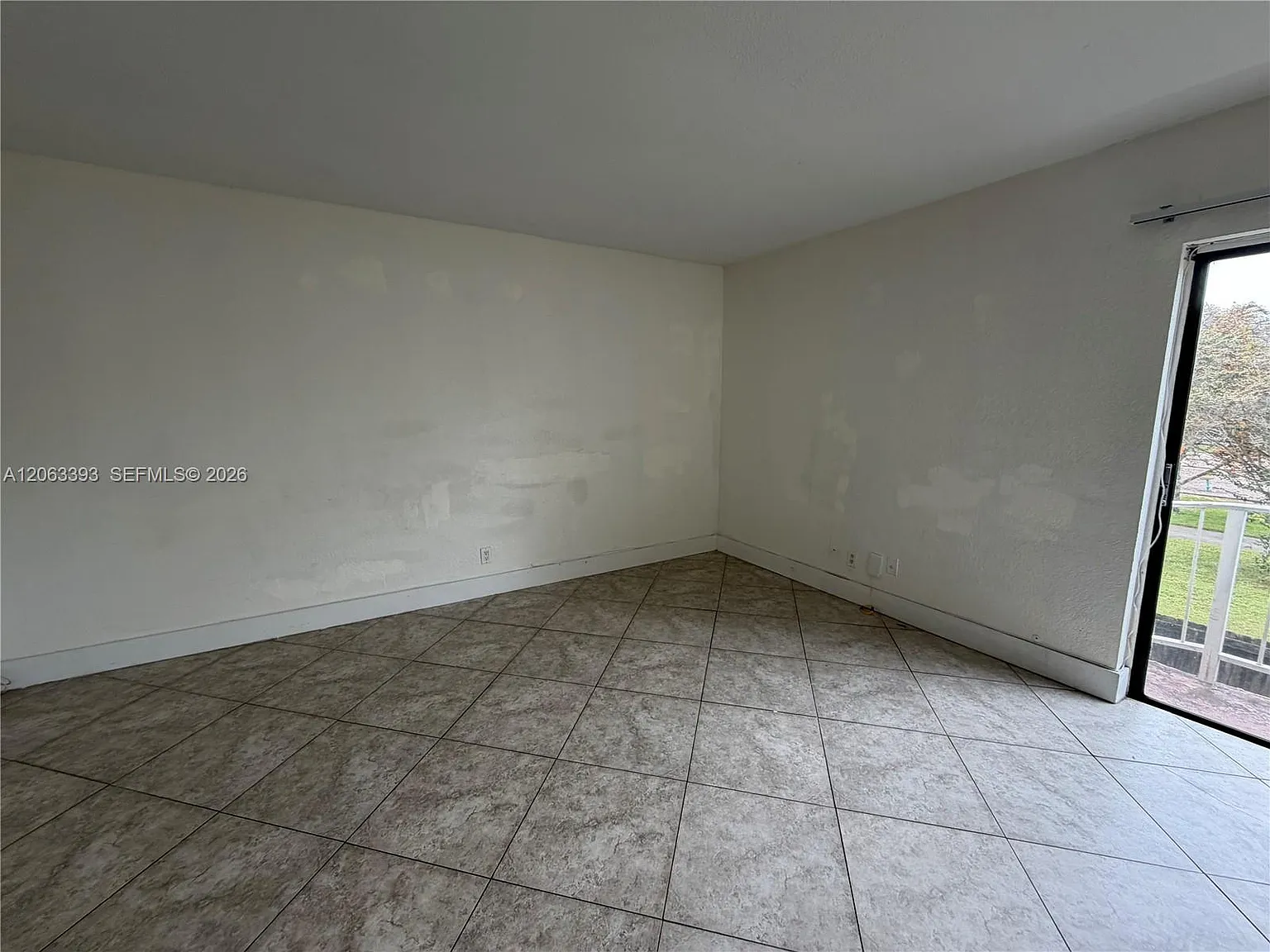 Coral Springs Estate Town — Photo 3
