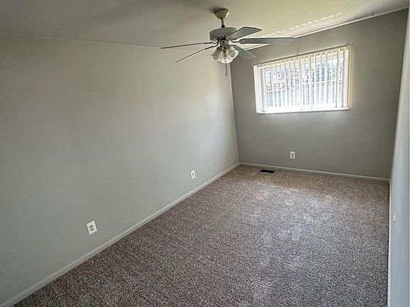 4th image of 21500 Violet St