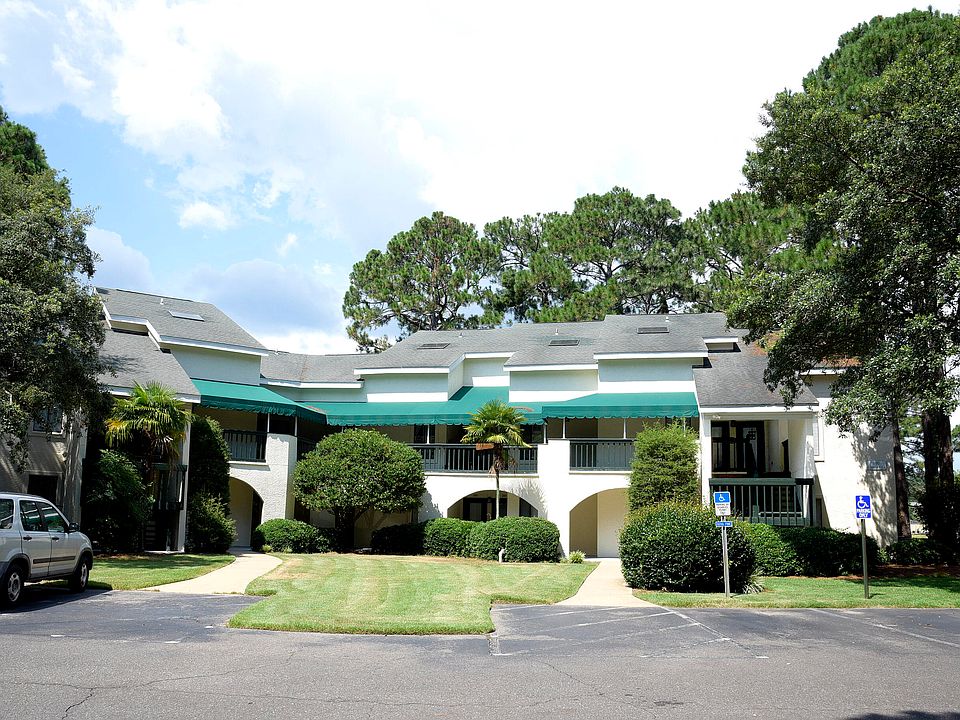 1st image of 212 Southlake Ct #212