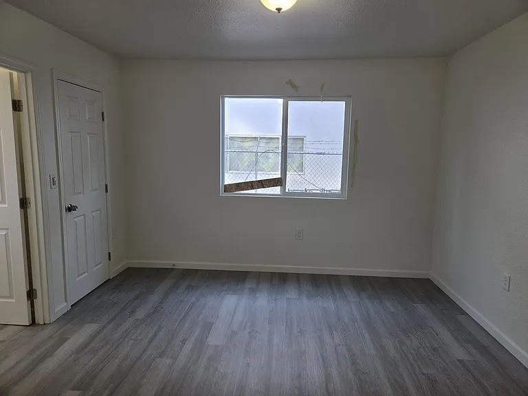 3215 W Capitol Ave #4 — Photo 5